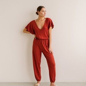 ANTHROPOLOGIE Jumpsuit Vneck Short Sleeve Tie‎ Elastic Waist Jogger Leg LARGE